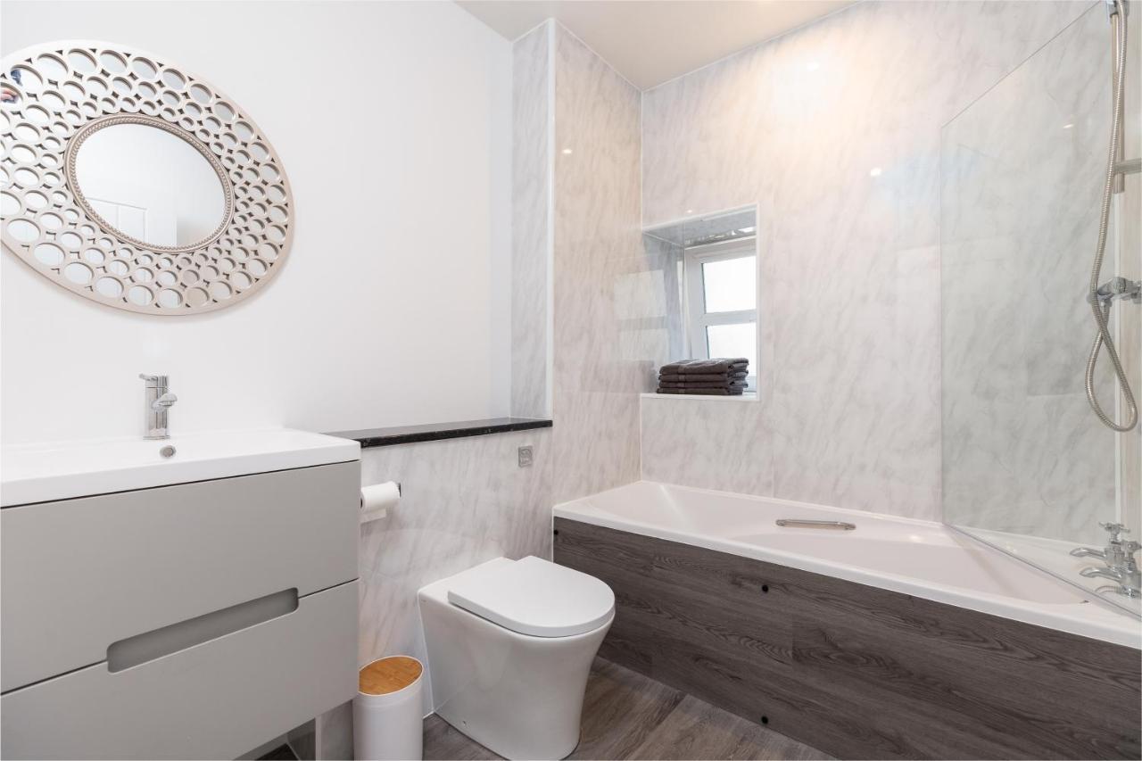 City Centre 2 Bedroom Flat Перт Экстерьер фото